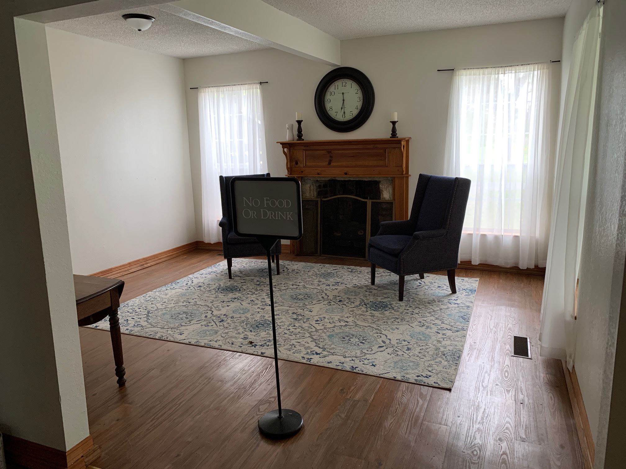 Brookside Small Room(JPG) 