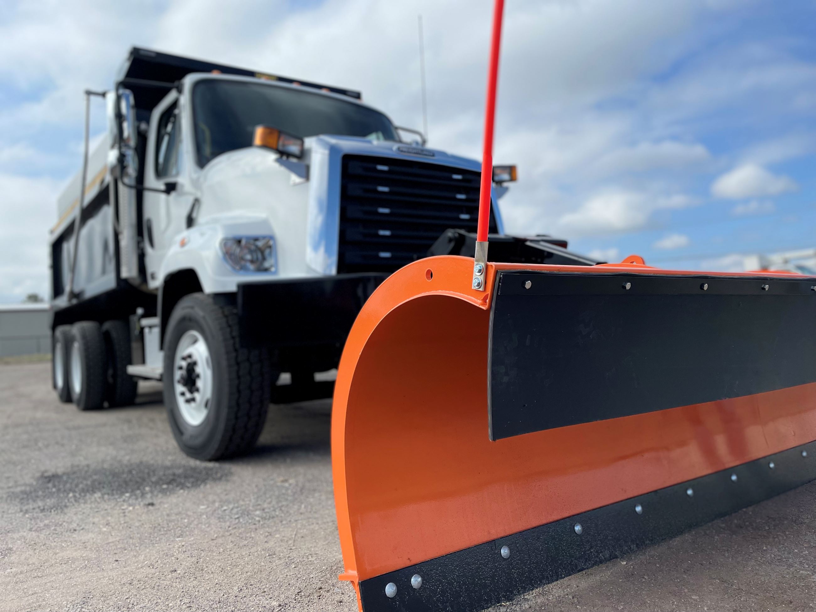 Snow Plow Truck(JPG) Snow Plow Truck(JPG)